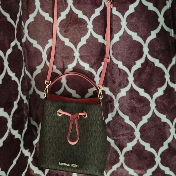 Michael Kors Mini Suri Crossbody - Picture 5 of 10